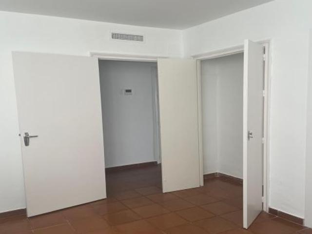 AMPLIA VIVIENDA EN ALQUILER EN PLENO CENTRO DE CÓRDOBA AVD. RONDA DE LOS TEJARES