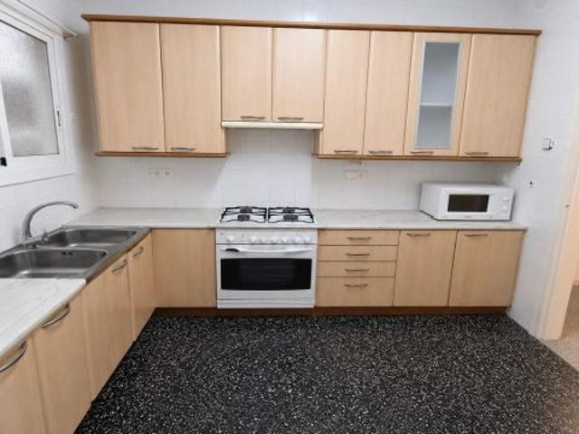 AMPLIA VIVIENDA EN ALQUILER TEMPORAL EN PLENO BARRIO DE GRÀCIA