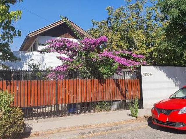 Amplia y acogedora casa de 2 pisos