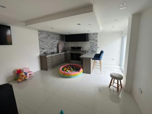 Amplia y bien ubicada casa en Peñuelas, Coquimbo | 4 dormitorios por 7400.00 en Coquimbo