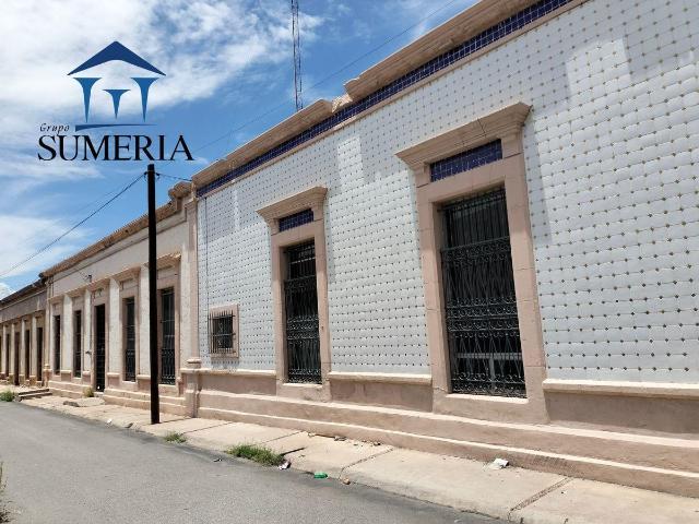 Amplia y c?ntrica bodega