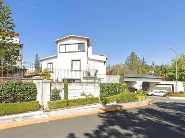 AMPLIA Y HERMOSA CASA DE 560m2 EN TARANGO