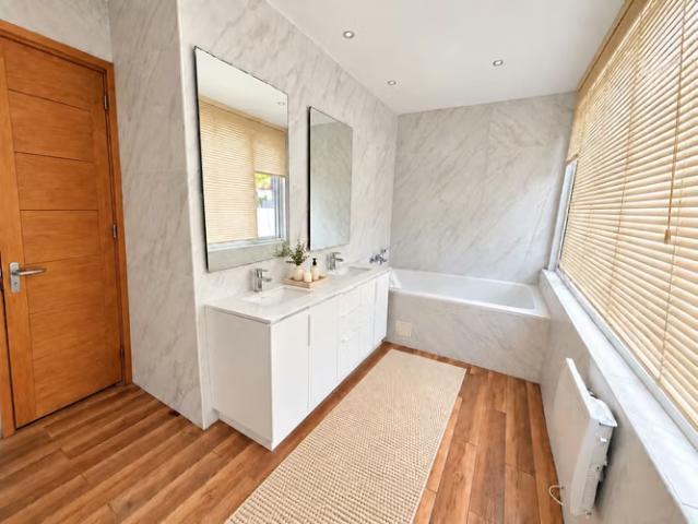 Amplia Y Moderna 4D + servicios / La Reserva 1838 | dormitorios por 16600.00 en Colina