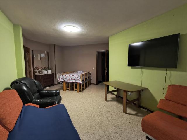 Amplio piso de 4 habitaciones en una de las zonas más cómodas de Guadalajara