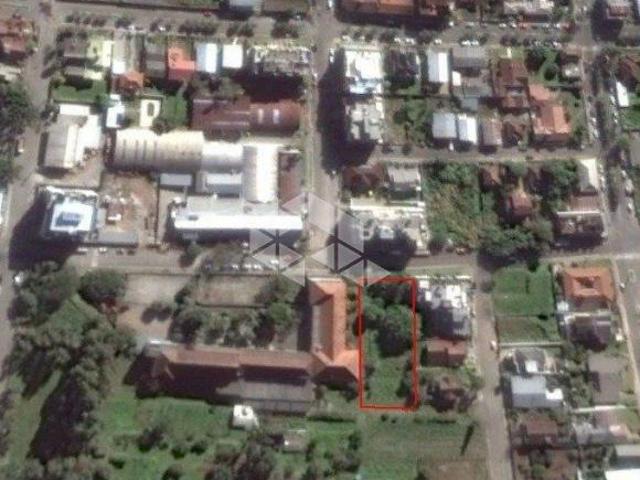 AMPLO TERRENO NO CENTRO