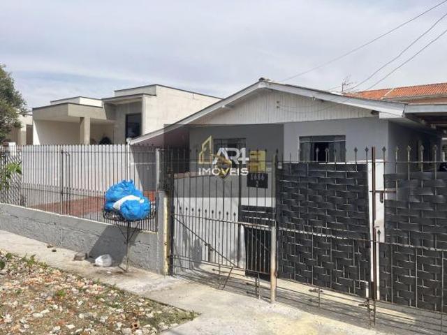 Amplo Terreno com 2 Casas à Venda no bairro Cajuru em Curitiba/PR