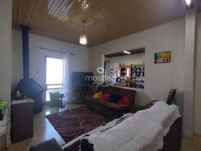 AMPLO TERRENO COM CASA NA VILA LUIZA