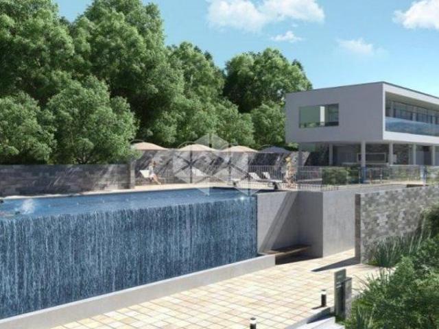 Amplo Terreno em Condominio Fechado