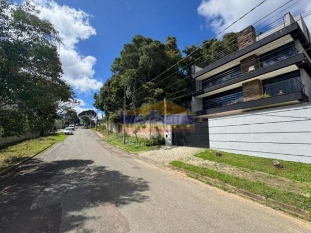 AMPLO TERRENO EM LOCALIZAÇÃO NOBRE! COM 30 METROS DE FRENTE!