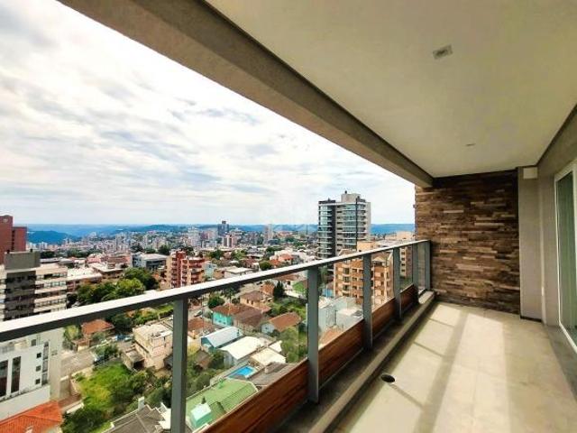 Amplo Apartamento 03 dormitórios, 162 m² no bairro Imigrante
