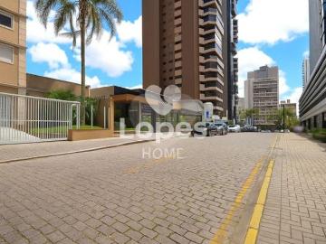 Amplo apartamento 3 quartos com suíte e sacada no Cabral – conforto e luz natural