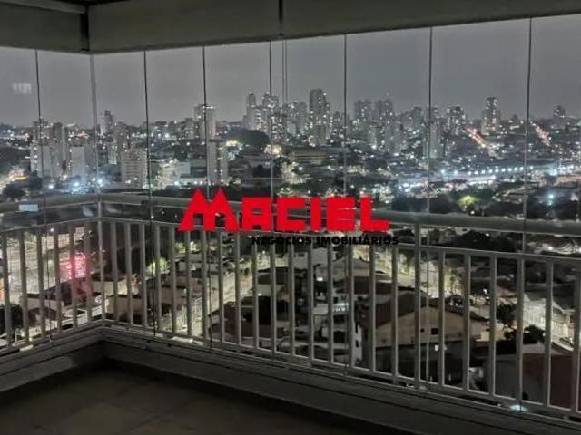 Amplo apartamento com varanda gourmet no bairro Vila Brasílio Machado, São Paulo