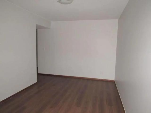 AMPLO APARTAMENTO DE 02 QUARTOS COM VARANDA E DCE NA 708/709 NORTE, PRÓXIMO DO CEUB