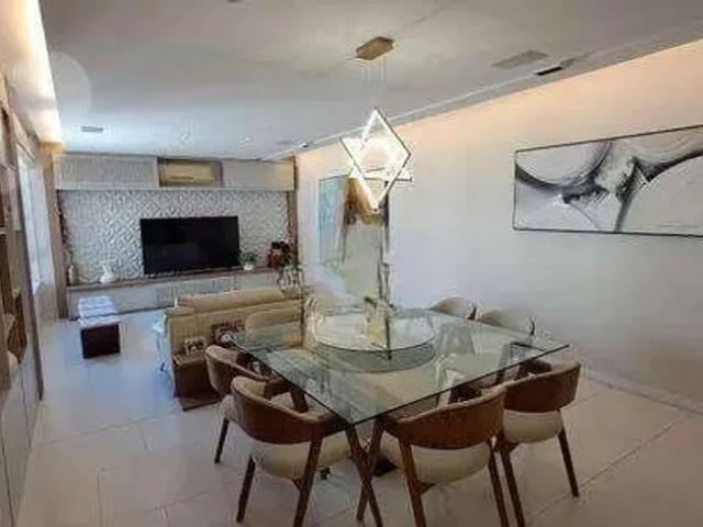 Amplo apartamento de 04 no miolo de Icaraí