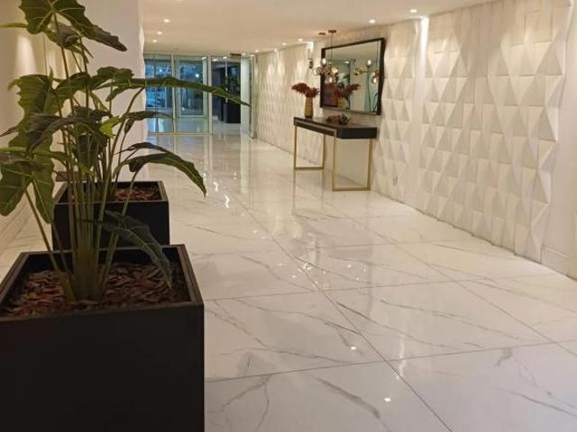 Amplo apartamento de 3 dormitórios com infra completa