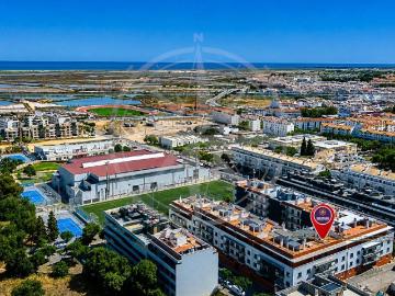Amplo apartamento familiar de 3 quartos em Tavira, com terra. 131m² Tavira Santa Maria