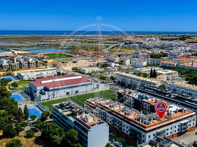 Amplo apartamento familiar de 3 quartos em Tavira, com terra. 131m² Tavira Santa Maria