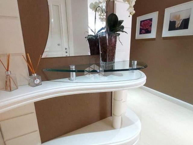 Amplo apartamento no centro de Bento Gonçalves!