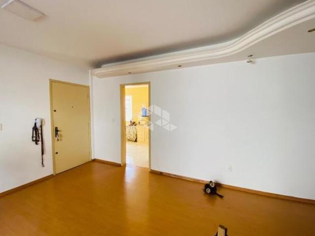 Amplo apartamento no Residencial Bourbon