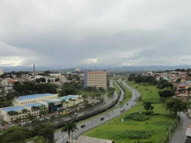 Amplo apartamento para locação no Monte Castelo / São José dos Campos