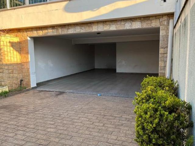 AMPLO SOBRADO NO JARDIM MARIA EUGÊNIA