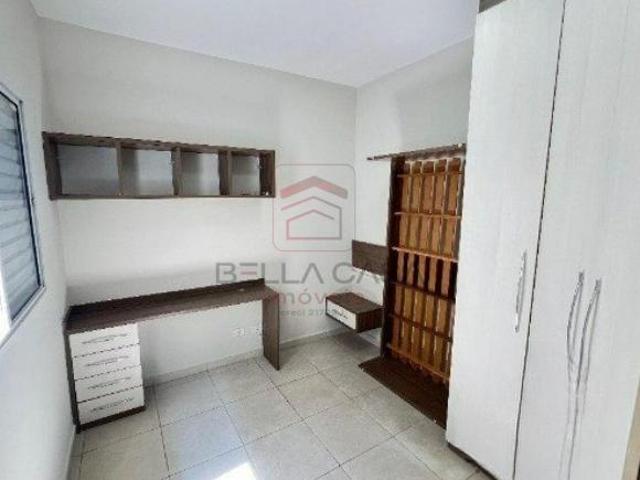 Amplo Sobrado à Venda | 3 Dormitórios 1 Suíte | 2 Vagas | Ótima Localização