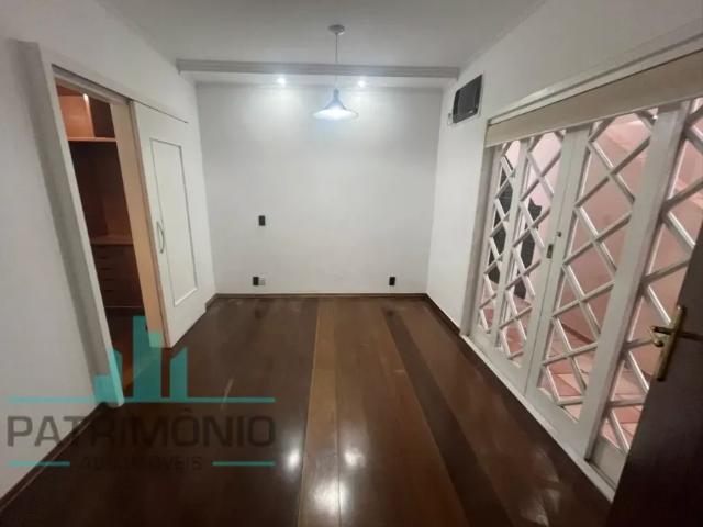 Amplo Sobrado à venda ou para locação no Bairro Osvaldo Cruz São Caetano do Sul