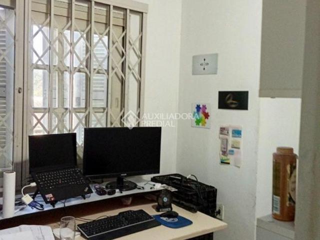 amplo sobrado bairro Nonoai