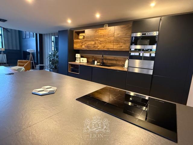 AMQI Roubaix Loft d'exception meublé avec parking
