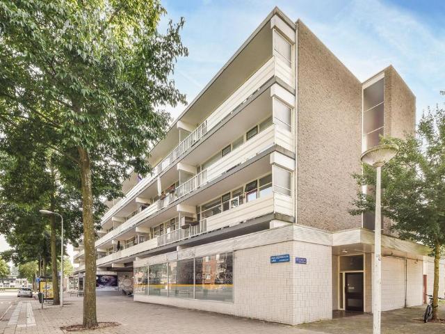 Amsterdam – Hellenburg 1