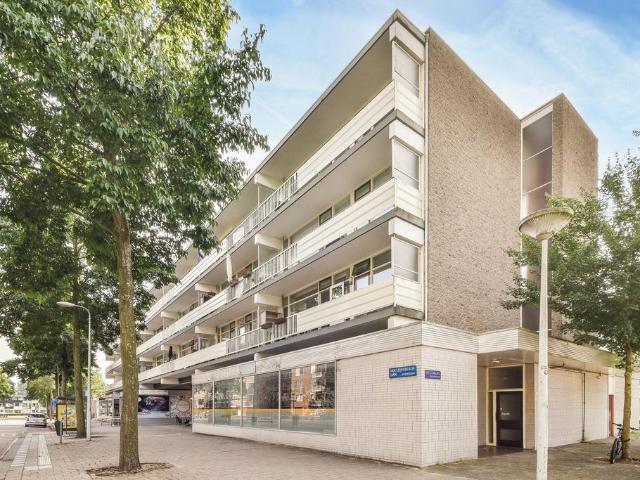 Amsterdam – Hellenburg 1