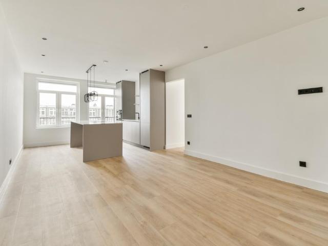 Amsterdam – Reinier Claeszenstraat 53 4