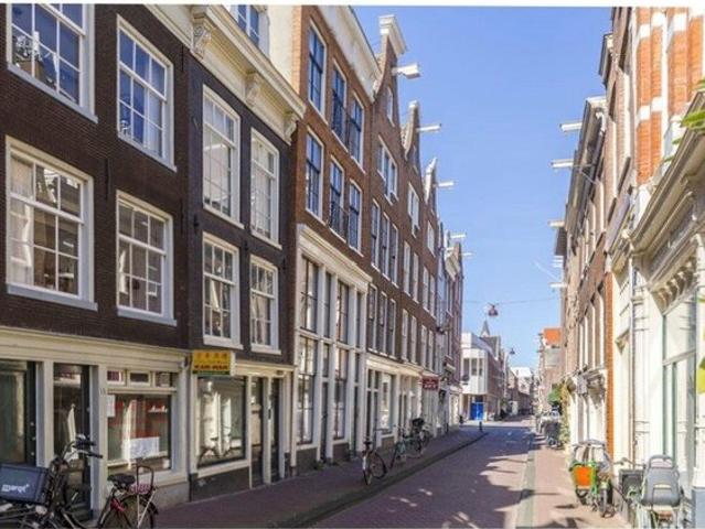 Amsterdam – Tweede Anjeliersdwarsstraat 8a