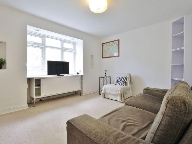 Amwell House, The Woodlands TW7, 2 bed flat to rent, £1,750 pcm | PrimeLocation
