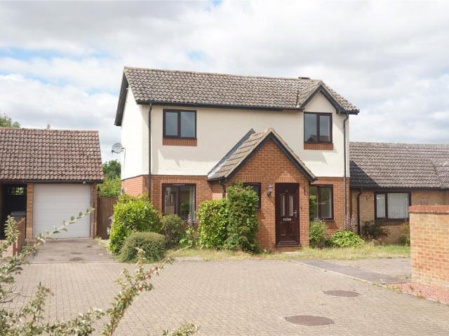 Amy Johnson Court, Mildenhall, Bury. 3 bed detached house to rent £1,515 pcm £350 pw