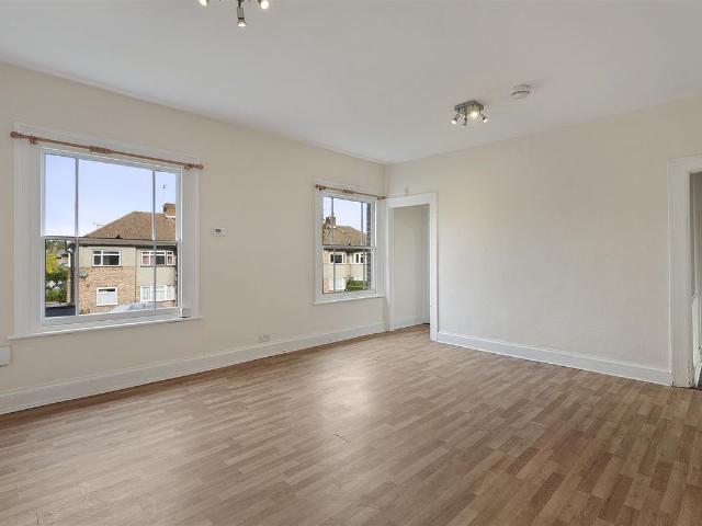Amyand Park Road, Twickenham TW1, 2 bed flat to rent, £1,900 pcm | PrimeLocation