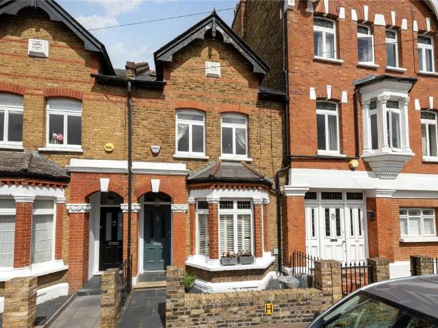 Amyand Park Road, Twickenham, TW1 4 bed terraced house to rent £4,250 pcm £981 pw