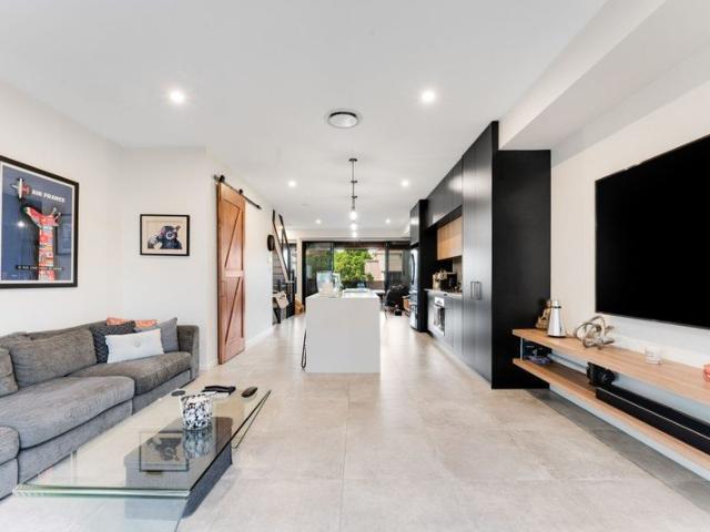 An Urban Contemporary Townhome with Space, Style and Privacy