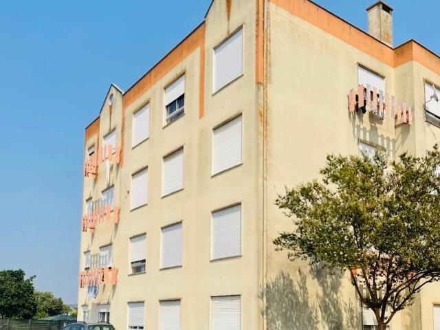 An amazing partially furnished T3 apartment in a perfect cen. 97m² Entroncamento