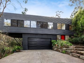 An Architectural Original That Swaps Suburbia For Sanctuary…