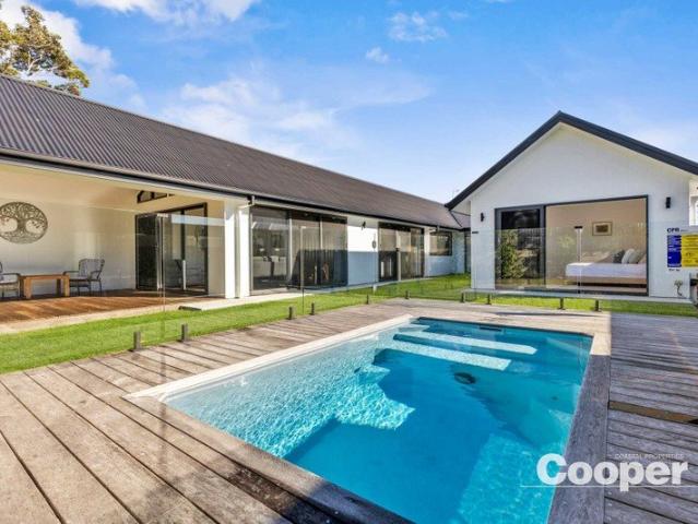 An Architectural Coastal Escape Where Design Meets Lifestyle
