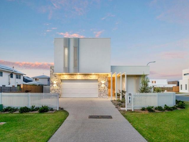 An Architectural Expression of Contemporary Sophistication & Style