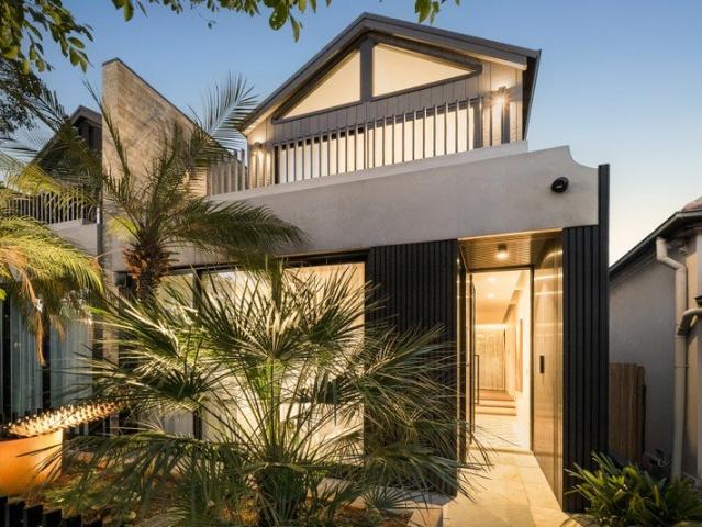 An Architectural Expression of Timeless Elegance and Contemporary Sophistication