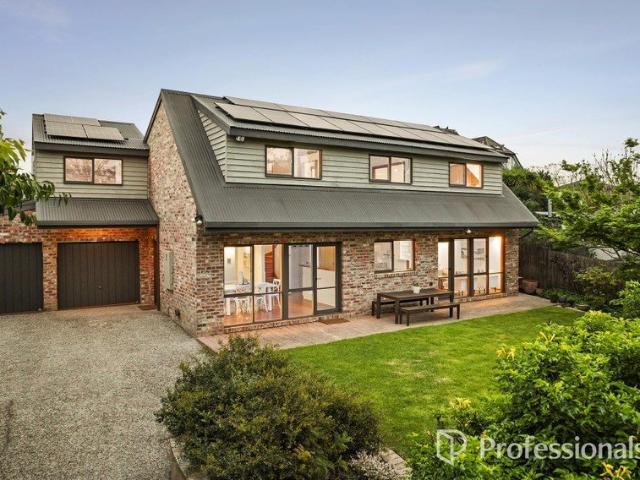 AN ARCHITECTURAL HOME WITH SOUL, DESIGNED FROM NATURE
