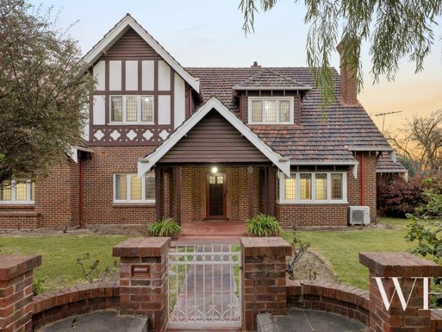 An Architectural Icon: History, Grandeur & Opportunity