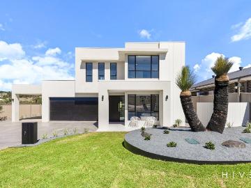 Yass, Yass Valley, Victoria - Parking, Equipped kitchen