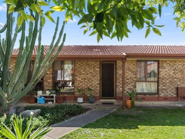 An Easy Lifestyle Opportunity in Newton