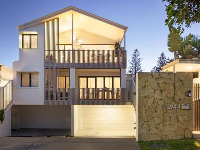An Elevated Take on Beachside Living