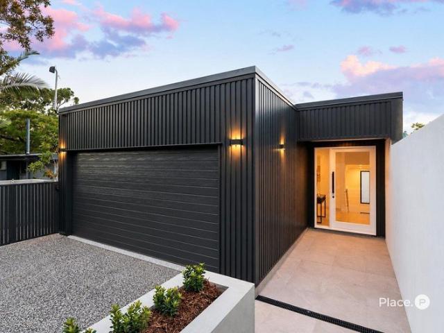 An Elevated Balmoral Residence of Effortless Luxury