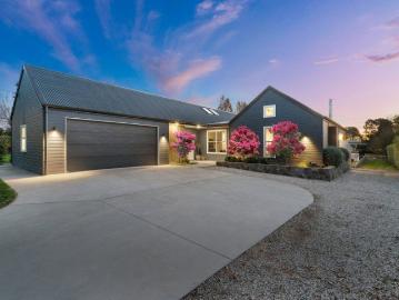 An Elegant Entertainer's Retreat with Country Charm